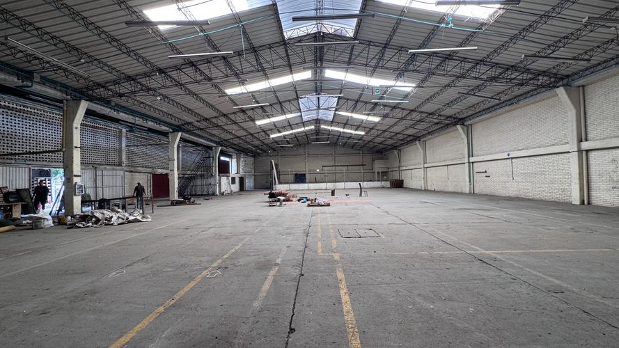 Bodega en arriendo en Acopi, Yumbo, 1910 m² · foto 2 de 24