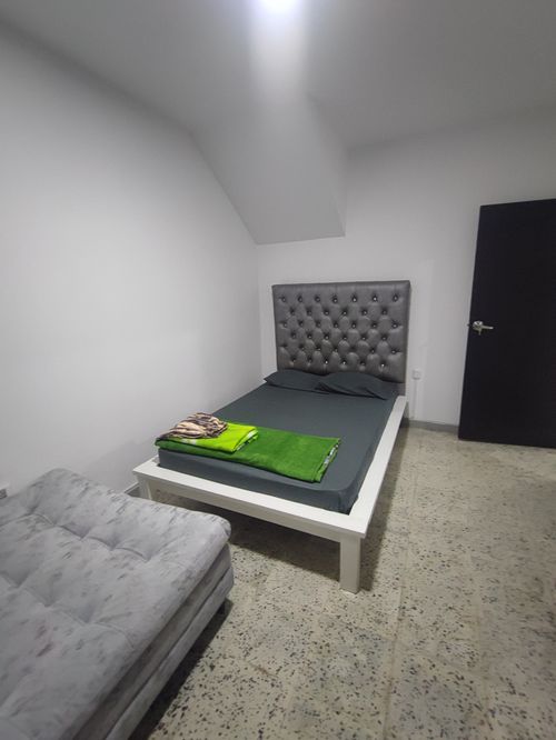Casa de 8 alcobas en venta en Primavera, Cali, 300 m² · foto 13 de 23