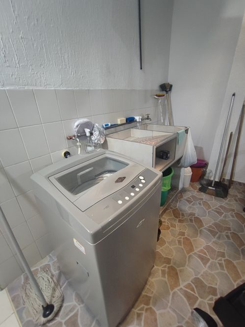 Casa de 8 alcobas en venta en Primavera, Cali, 300 m² · foto 16 de 23