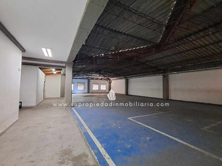 Warehouse for sale in Prado, Medellín 3
