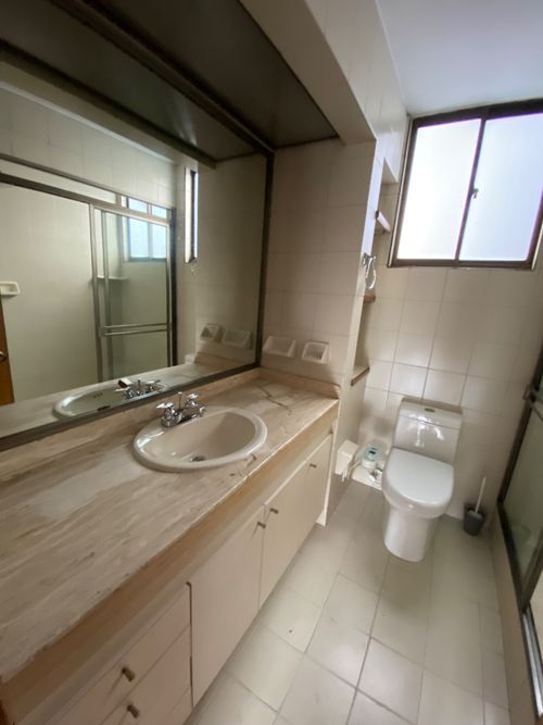 Apartamento en venta en Club De Los Lagartos, Bogotá · foto 4 de 15