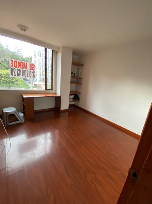 Apartamento en venta en Club De Los Lagartos, Bogotá · foto 3 de 15