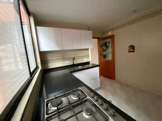 Apartamento en venta en Club De Los Lagartos, Bogotá · foto 6 de 15