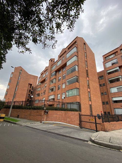 Apartamento en venta en Club De Los Lagartos, Bogotá · foto 14 de 15