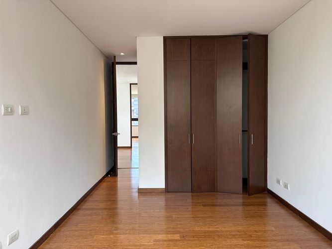 Apartamento de 3 alcobas en venta en El Poblado, Medellín, 190 m² · foto 7 de 20