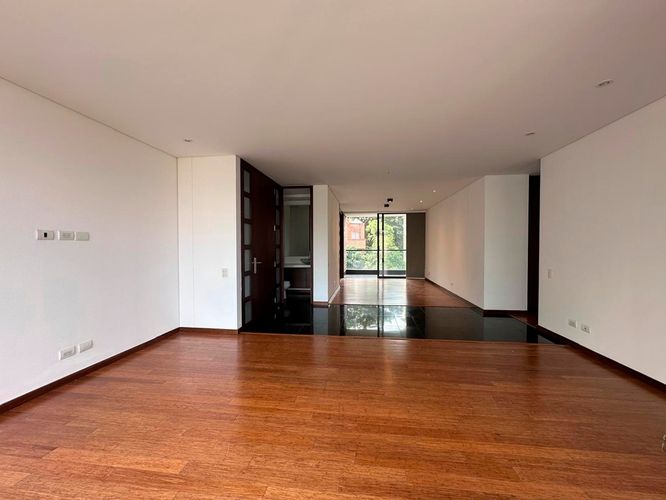 Apartamento de 3 alcobas en venta en El Poblado, Medellín, 190 m² · foto 8 de 20