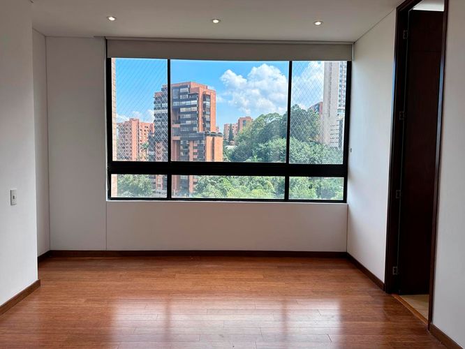 Apartamento de 3 alcobas en venta en El Poblado, Medellín, 190 m² · foto 12 de 20