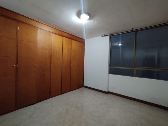 Apartamento de 3 alcobas en arriendo en El Poblado, Medellín, 98 m² · foto 6 de 12