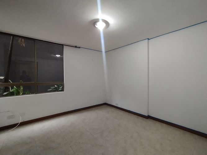 Apartamento de 3 alcobas en arriendo en El Poblado, Medellín, 98 m² · foto 9 de 12