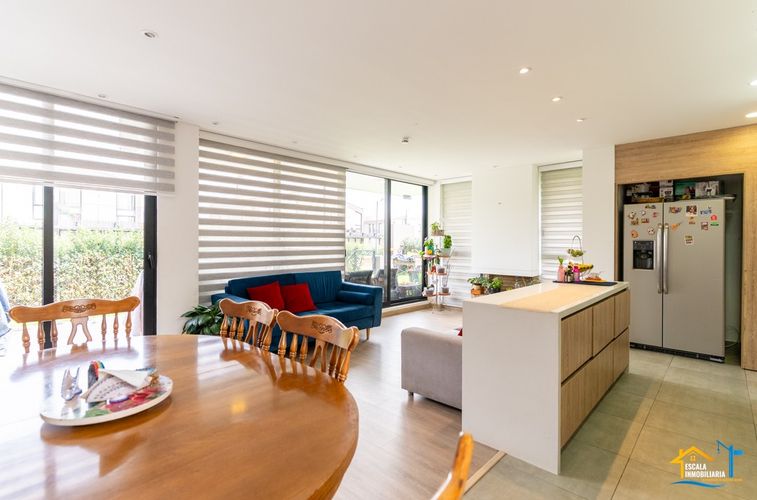 Casa de 4 alcobas en venta en Rozo, Cota, 184 m² · foto 4 de 24