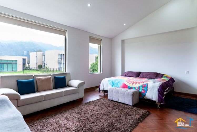Casa de 3 alcobas en venta en Rozo, Cota, 254 m² · foto 17 de 24