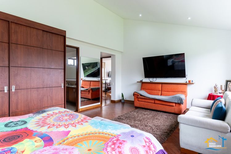 Casa de 3 alcobas en venta en Rozo, Cota, 254 m² · foto 18 de 24