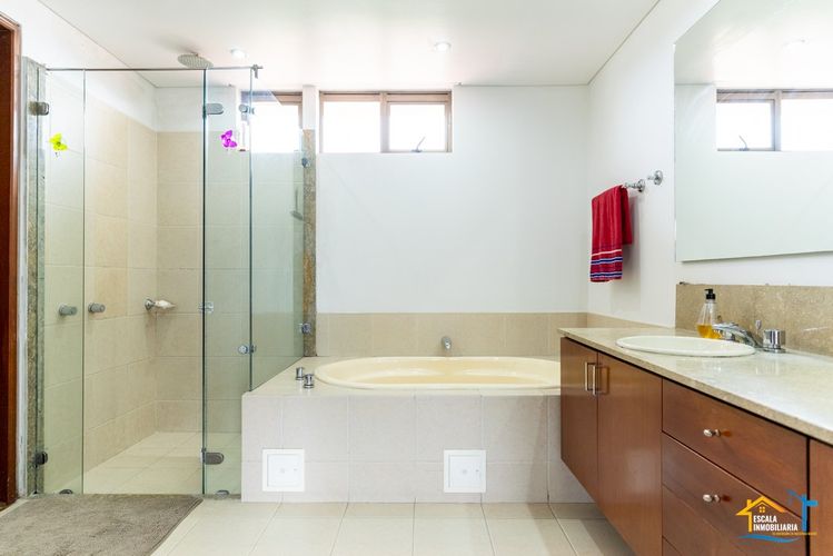 Casa de 3 alcobas en venta en Rozo, Cota, 254 m² · foto 20 de 24