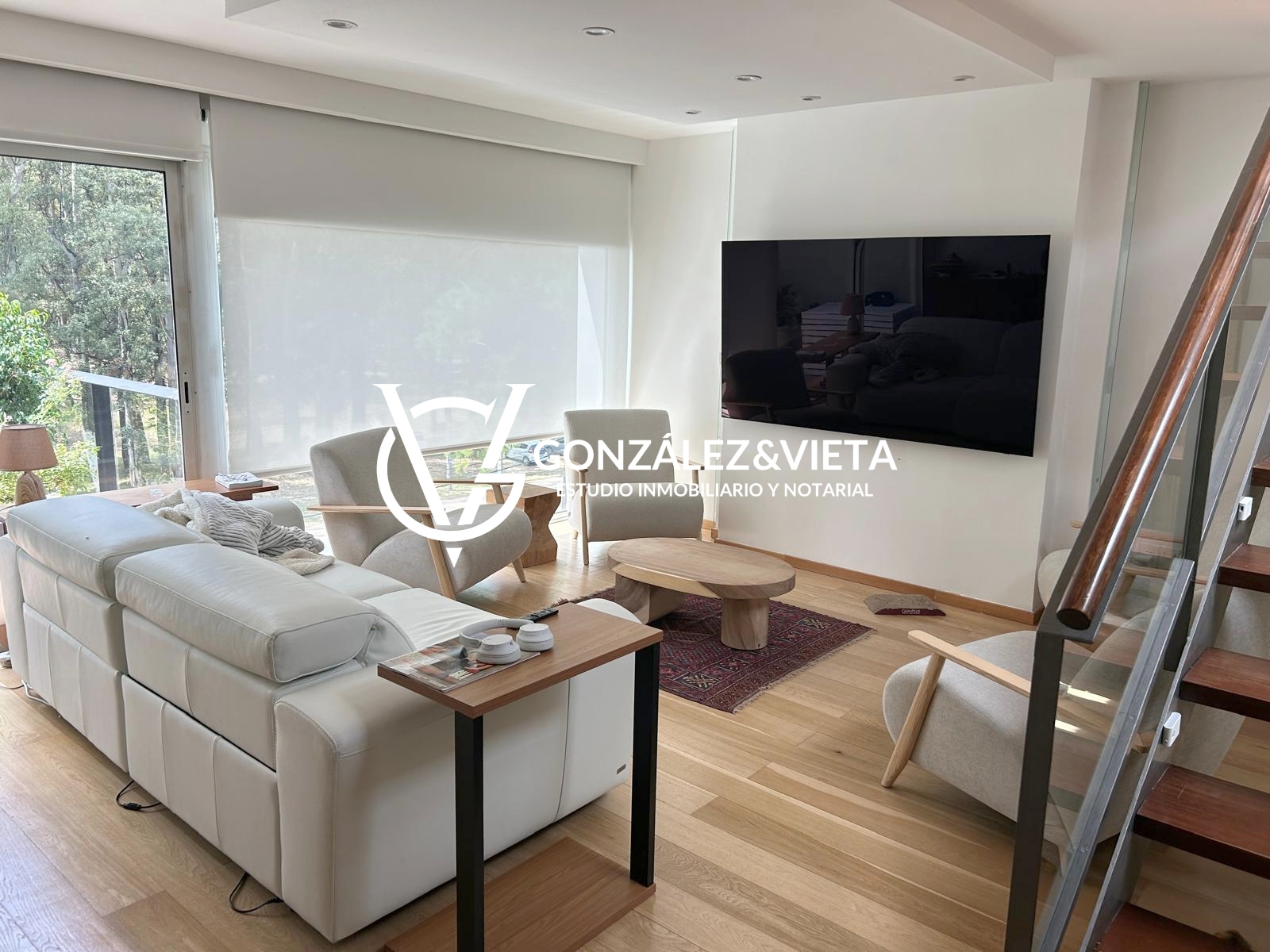 Apartamento De 2 Dormitorios Amoblado Con Terraza Y Parrillero En Bilú Carrasco