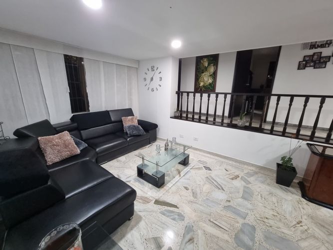 Apartamento de 4 alcobas en venta en Sector La Luisa Bella Suiza, Cali, 118 m² · foto 4 de 22