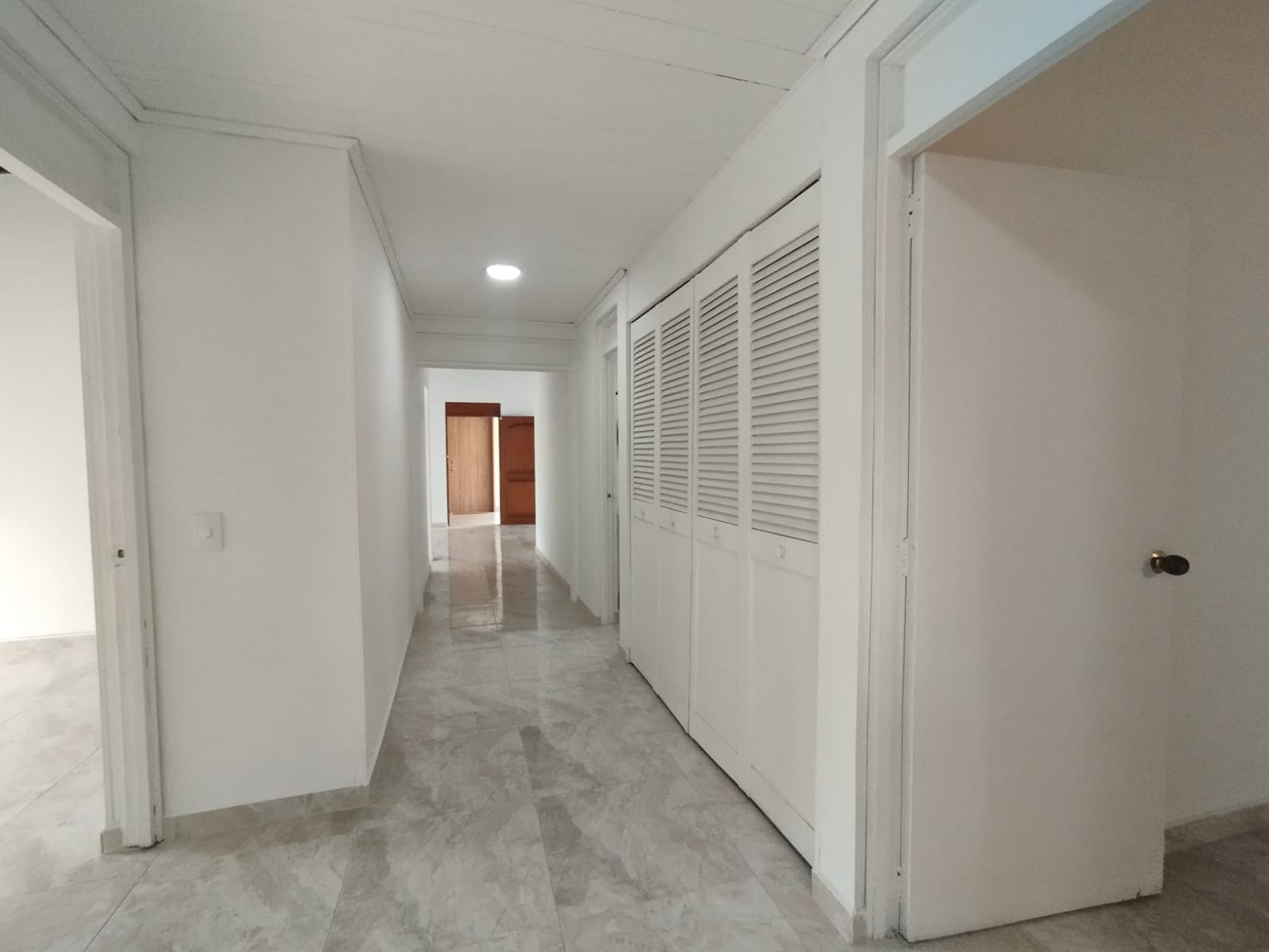 Apartamento en arriendo en El Poblado, Medellín · foto 7 de 16