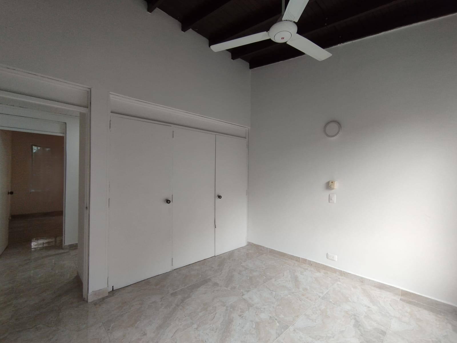 Apartamento en arriendo en El Poblado, Medellín · foto 8 de 16