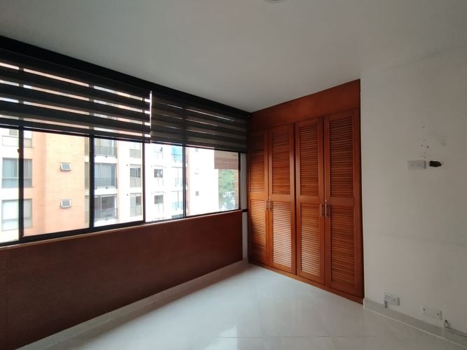 Apartamento de 3 alcobas en arriendo en El Poblado, Medellín, 116 m² · foto 8 de 12