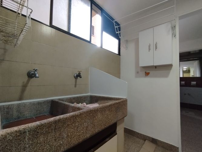 Apartamento de 3 alcobas en arriendo en El Poblado, Medellín, 116 m² · foto 11 de 12