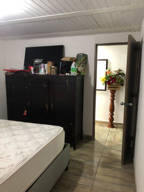 Finca en venta en Guarne, 2476 m² · foto 2 de 22