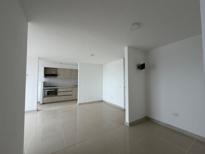 Apartamento de 3 alcobas en venta en El Porvenir, Rionegro, 63 m² · foto 4 de 14