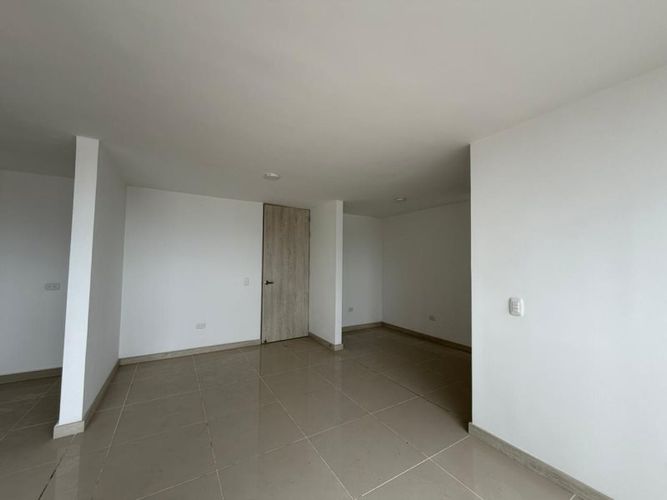 Apartamento de 3 alcobas en venta en El Porvenir, Rionegro, 63 m² · foto 5 de 14