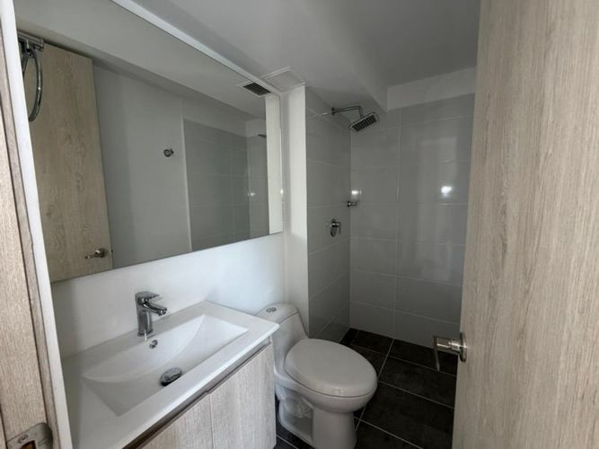 Apartamento de 3 alcobas en venta en El Porvenir, Rionegro, 63 m² · foto 12 de 14