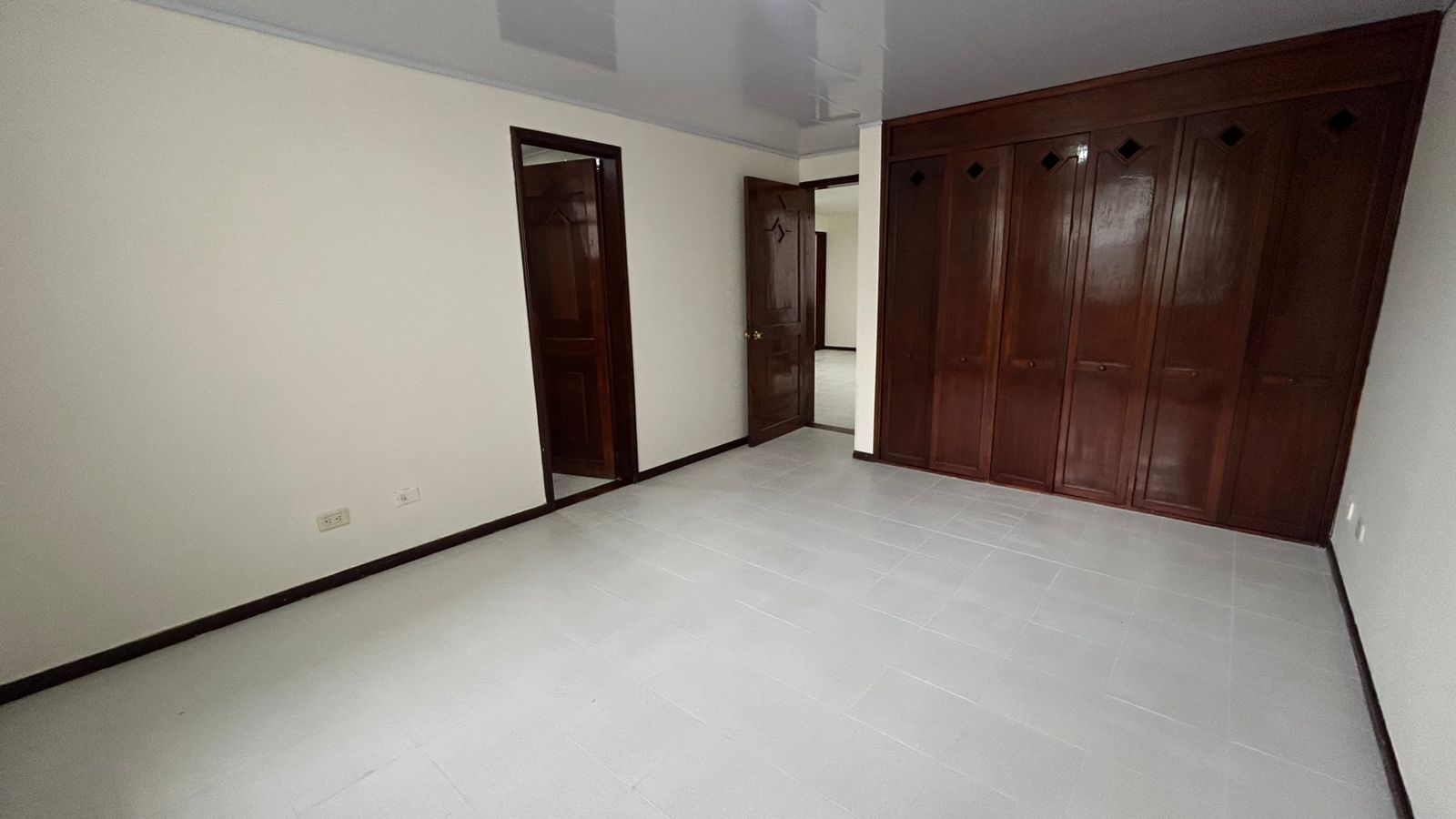 Apartamento en venta en Pinares, Pereira · foto 8 de 22