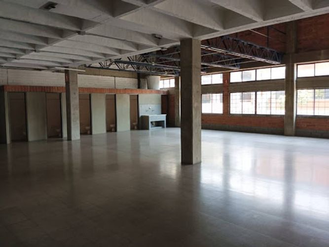 Local en arriendo en San Pablo Guayabal, Medellín, 870 m² · foto 5 de 5