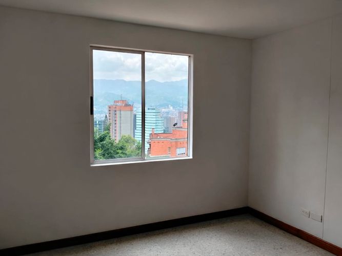 Apartamento de 3 alcobas en venta en El Poblado, Medellín, 137 m² · foto 16 de 20