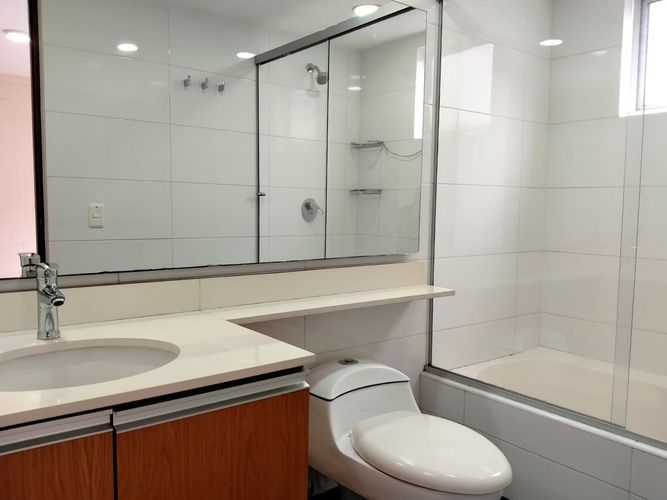 Apartamento de 3 alcobas en venta en El Poblado, Medellín, 137 m² · foto 19 de 20