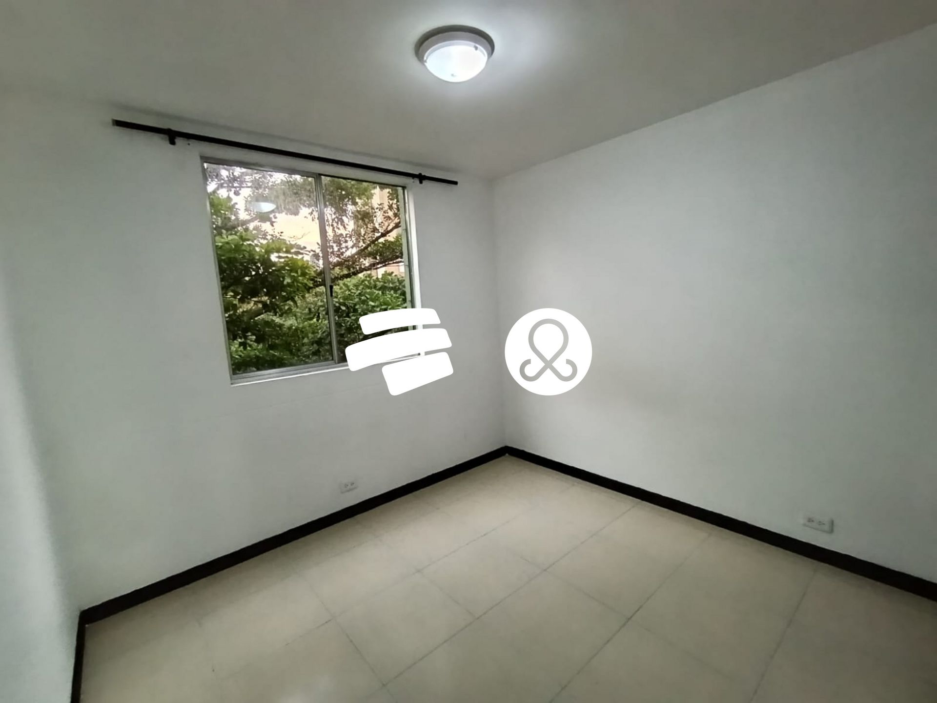 Apartamento en venta en Suramerica, La Estrella · foto 12 de 24