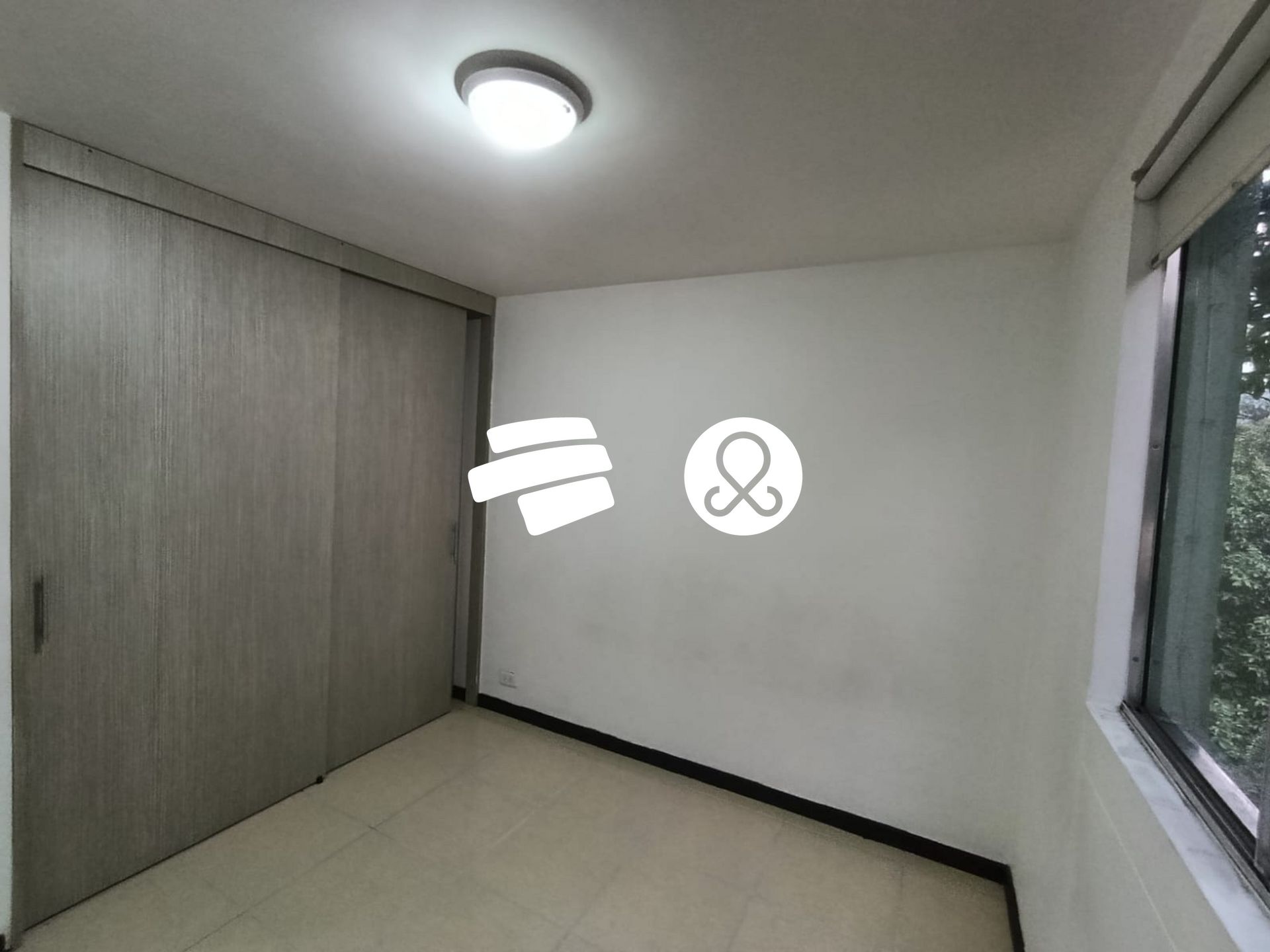 Apartamento en venta en Suramerica, La Estrella · foto 14 de 24