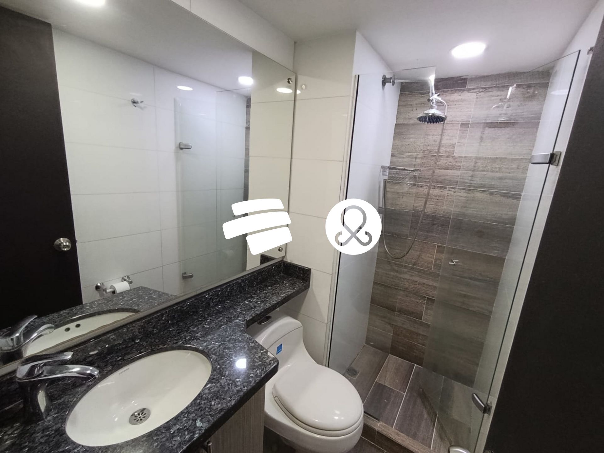 Apartamento en venta en Suramerica, La Estrella · foto 20 de 24