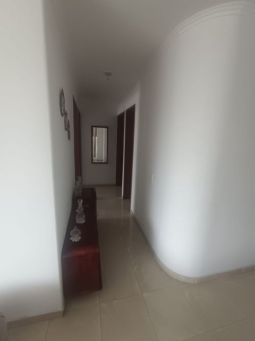 Apartamento en venta en El Limonar, Cali · foto 2 de 12