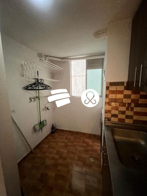 Apartamento de 3 alcobas en venta en La Gabriela, Bello, 50 m² · foto 2 de 18