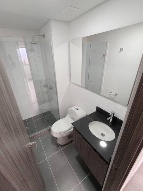 Apartamento de 3 alcobas en arriendo en Loma Del Indio, Medellín, 79 m² · foto 14 de 16