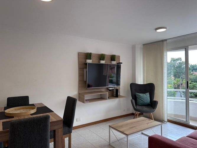 Apartamento de 2 alcobas en arriendo en El Poblado, Medellín, 60 m² · foto 6 de 16