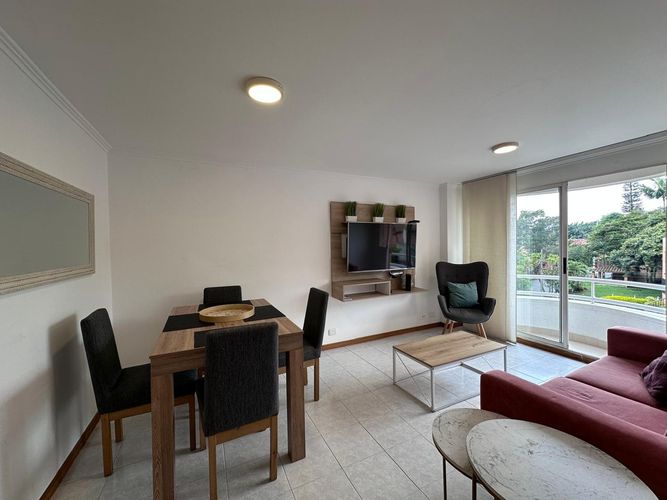 Apartamento de 2 alcobas en arriendo en El Poblado, Medellín, 60 m² · foto 5 de 16