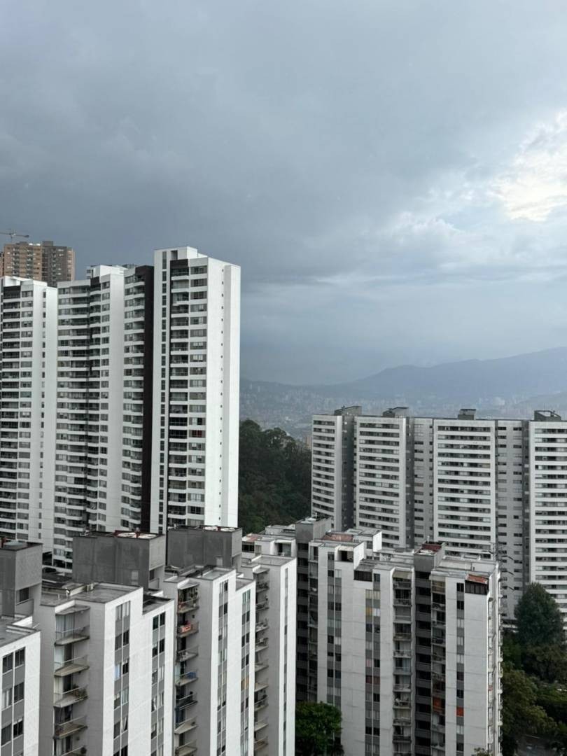 Apartamento en venta en Vía Las Palmas, Medellín · foto 2 de 16