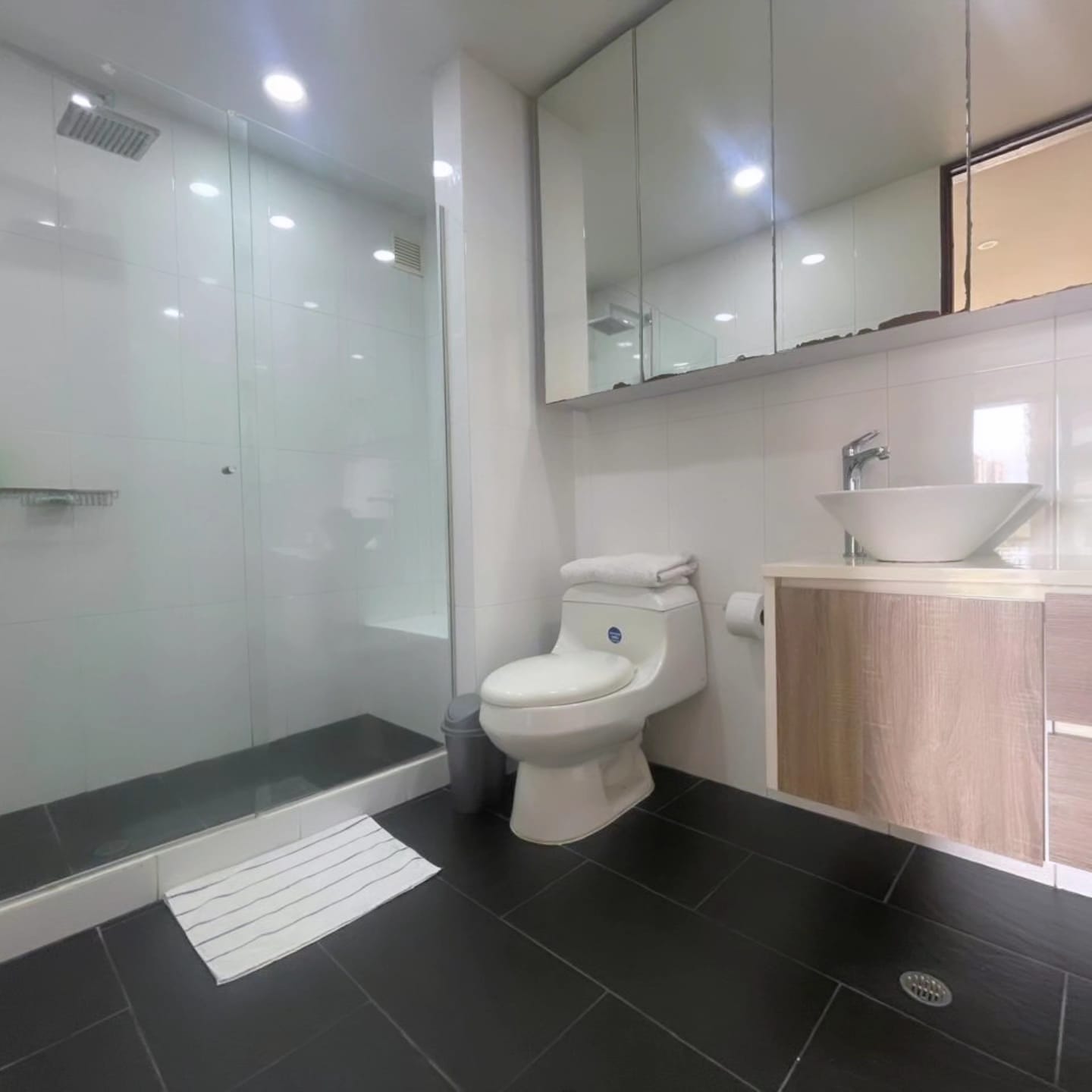 Apartaestudio en venta en El Poblado, Medellín 5