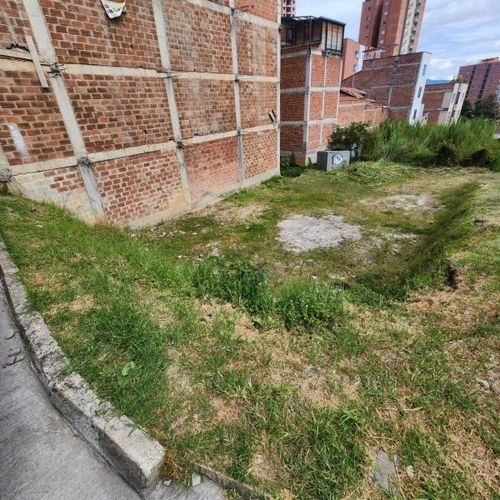 Lote en venta en Los Colegios, Rionegro, 301 m² · foto 2 de 4