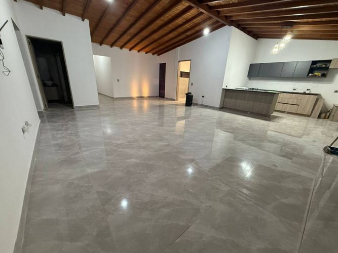 Casa de 3 alcobas en venta en El Salado, Guarne, 212 m² · foto 2 de 24