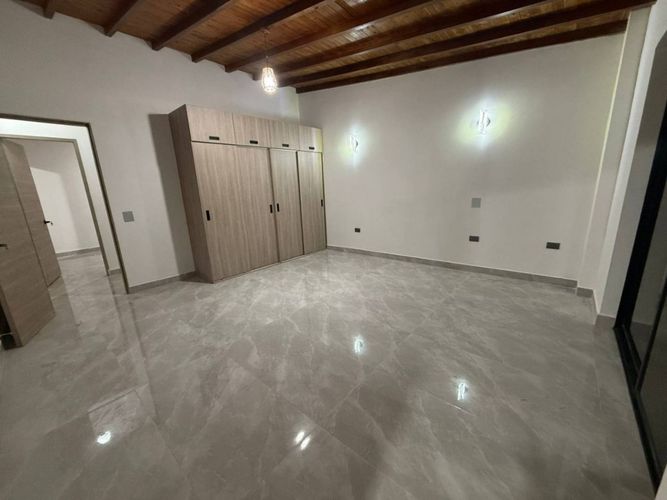 Casa de 3 alcobas en venta en El Salado, Guarne, 212 m² · foto 3 de 24
