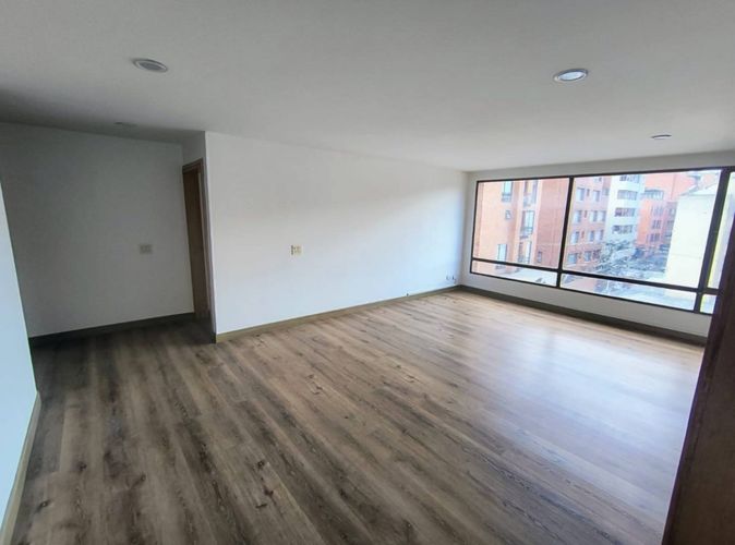 Apartamento de 4 alcobas en venta en Chico Norte, Bogotá, 249 m² · foto 13 de 24
