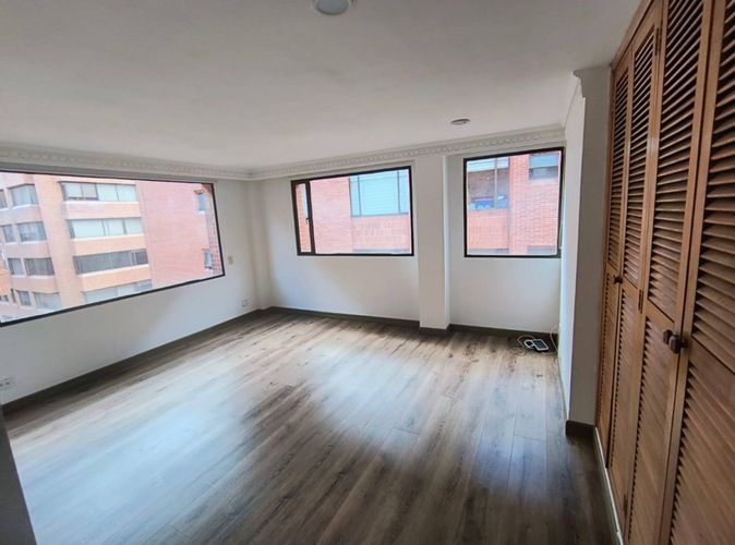 Apartamento de 4 alcobas en venta en Chico Norte, Bogotá, 249 m² · foto 17 de 24
