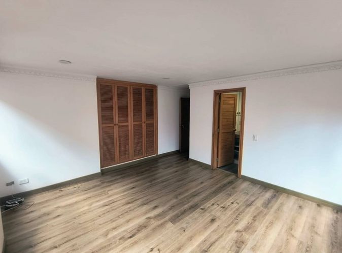 Apartamento de 4 alcobas en venta en Chico Norte, Bogotá, 249 m² · foto 18 de 24
