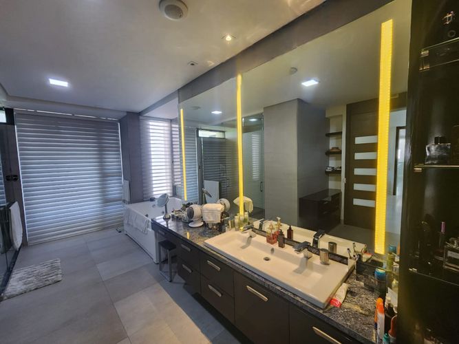 Casa de 4 alcobas en venta en Lagos Del Caujaral, Atlántico, 854 m² · foto 4 de 24