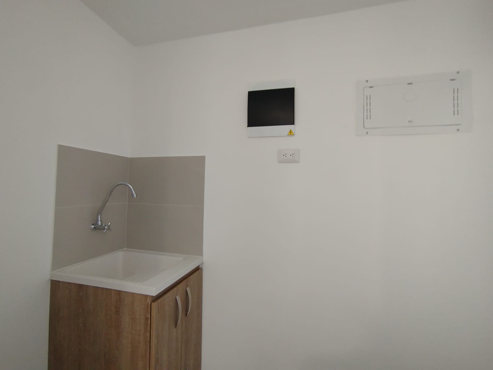 Apartamento en arriendo en Centro, Rionegro · foto 3 de 12