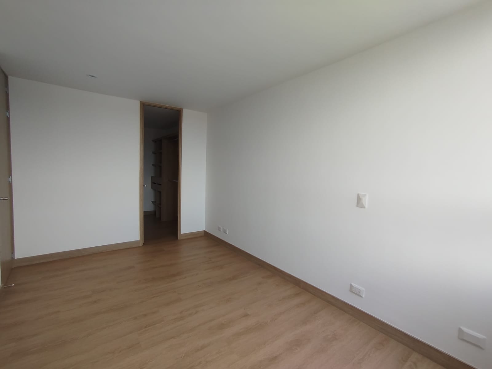 Apartamento en arriendo en Centro, Rionegro · foto 4 de 12